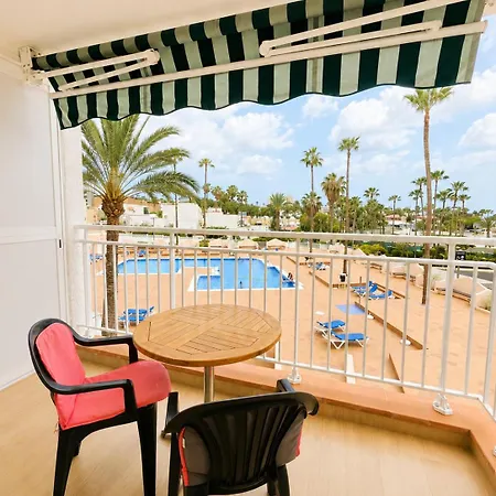 Sunny & Pool Apartment, Americas Appartement *